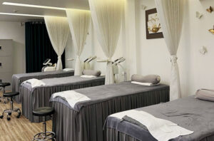 Độn cằm V-line ở đâu uy tín? Những lưu ý sau khi độn cằm 3 Cơ sở vật chất thẩm mỹ viện Huỳnh Mai